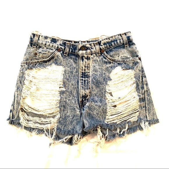 Levi’s Furst of a Kind Distressed Denim Shorts - Picture 1 of 5